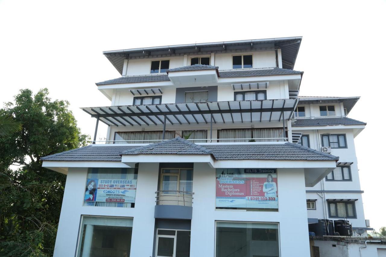 Hazmi Inn Perintalmanna المظهر الخارجي الصورة