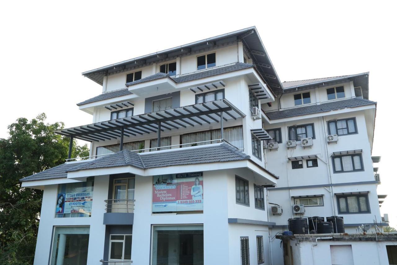 Hazmi Inn Perintalmanna المظهر الخارجي الصورة